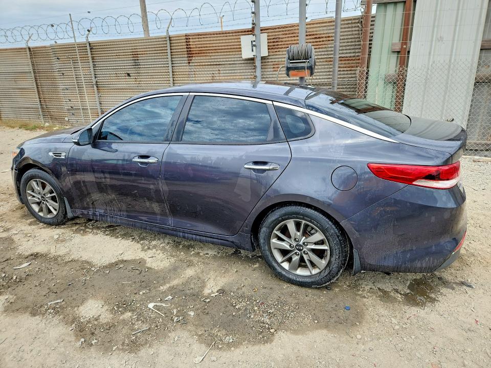 Photo 2 from auction – 2016 KIA OPTIMA with VIN 5XXGT4L13GG074622