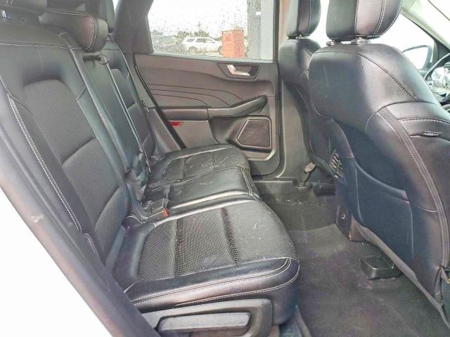 Photo 11 from auction – 2022 FORD ESCAPE with VIN 1FMCU9H98NUA44882