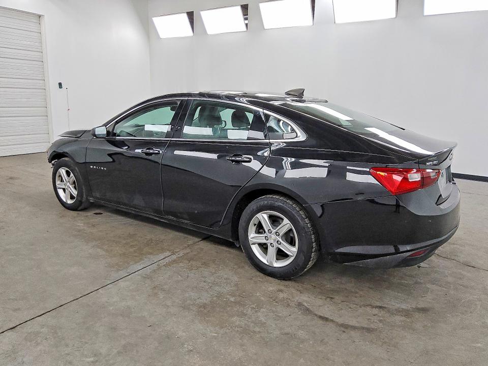Photo 2 from auction – 2019 CHEVROLET MALIBU with VIN 1G1ZB5ST5KF197102