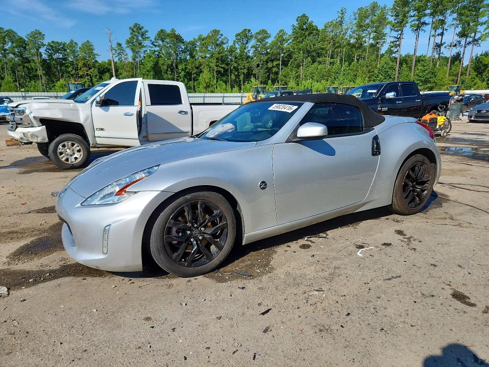 2016 NISSAN 370Z
