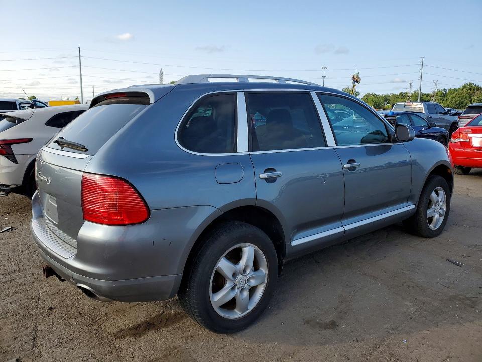 Photo 3 from auction – 2005 PORSCHE CAYENNE with VIN WP1AB29P95LA64102