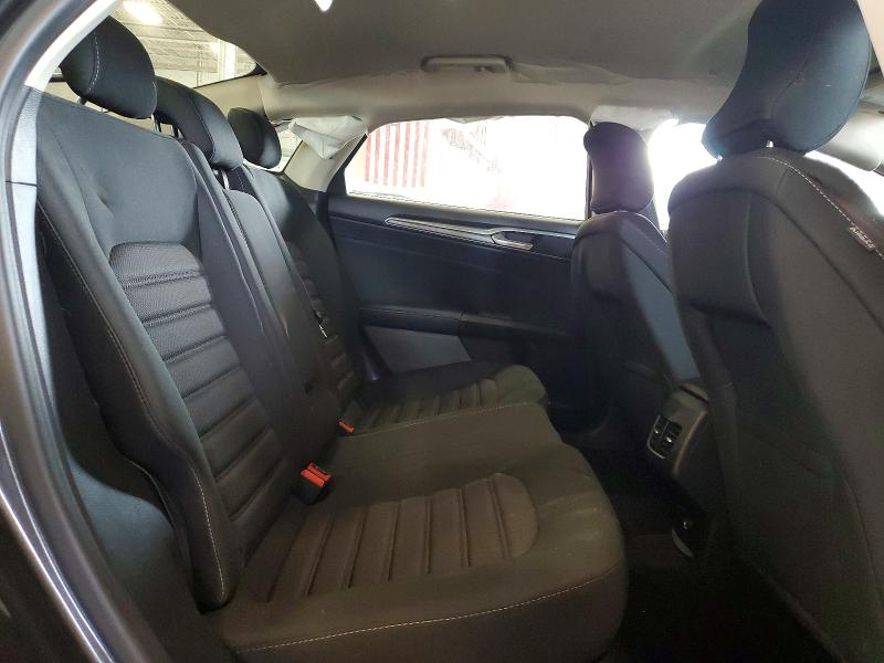 Zdjęcie 10 z aukcji – 2019 FORD FUSION z VIN 3FA6P0LU2KR261482