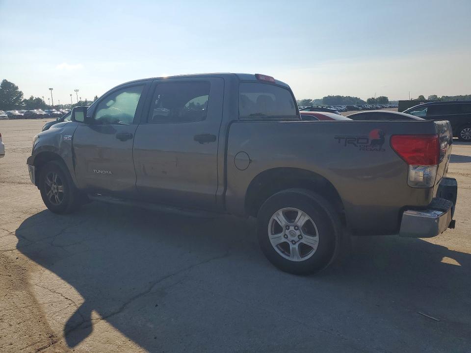 Photo 2 from auction – 2011 TOYOTA TUNDRA with VIN 5TFEY5F12BX110375