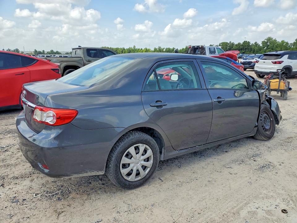 Photo 3 from auction – 2013 TOYOTA COROLLA with VIN 5YFBU4EE0DP109496