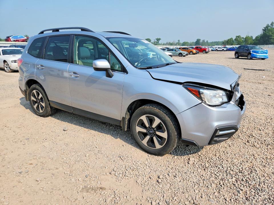 Photo 4 from auction – 2018 SUBARU FORESTER with VIN JF2SJAJC2JH467980
