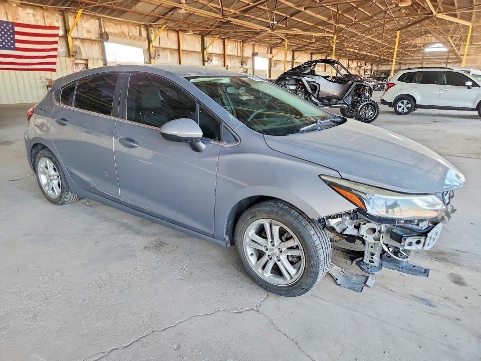 Photo 4 from auction – 2017 CHEVROLET CRUZE with VIN 3G1BE6SM9HS591195