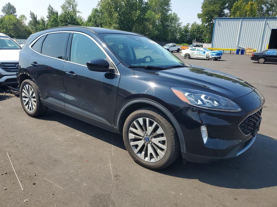 Photo 4 from auction – 2022 FORD ESCAPE with VIN 1FMCU9J91NUB50827