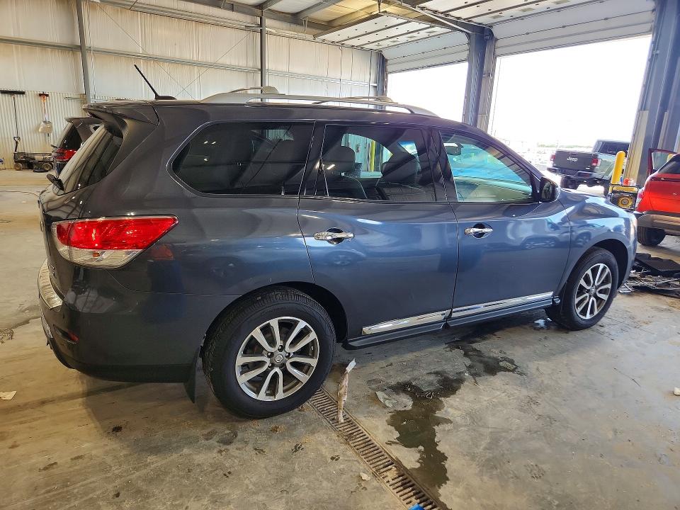 Photo 3 from auction – 2013 NISSAN PATHFINDER with VIN 5N1AR2MM8DC649676