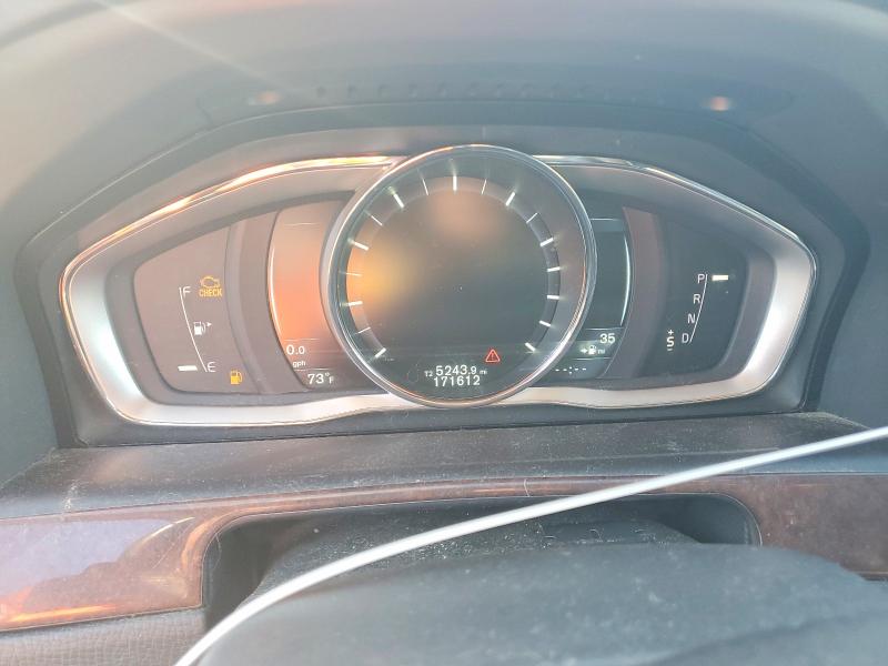 Foto 9 de la subasta – 2016 VOLVO XC60 con VIN YV4612RM6G2824640