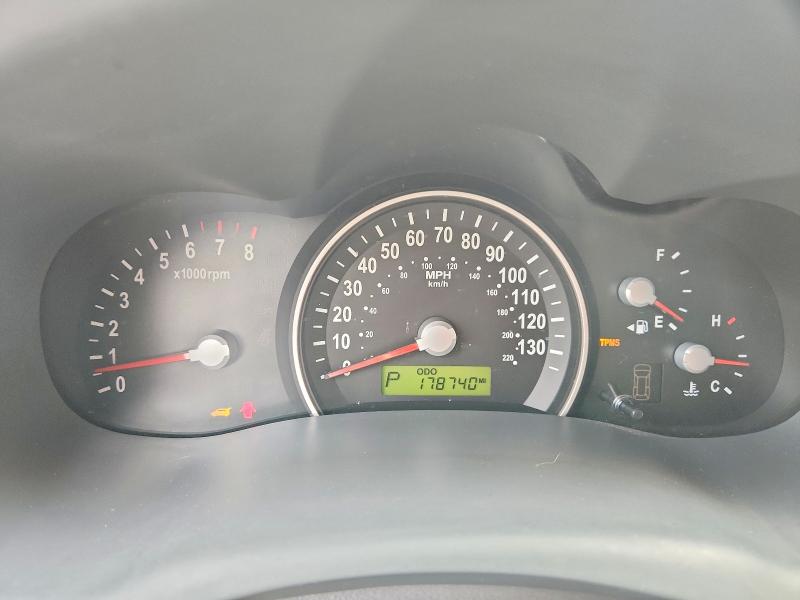 Photo 9 from auction – 2008 KIA SEDONA with VIN KNDMB233286197744