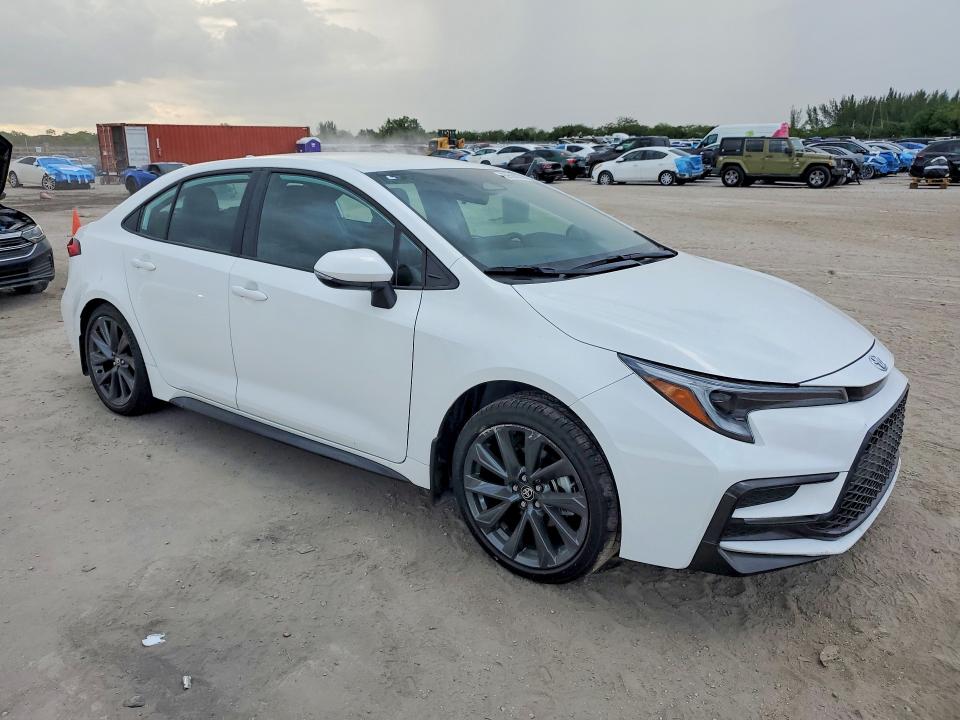 Photo 4 from auction – 2026 TOYOTA COROLLA with VIN 5YFS4MCE4TP262710