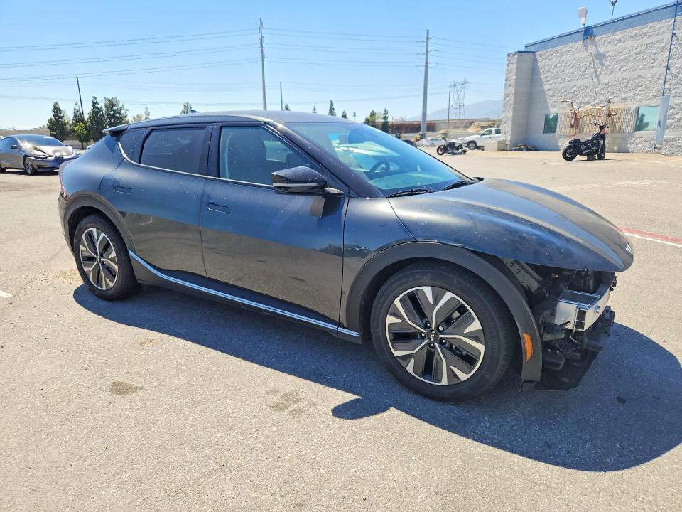 Photo 4 from auction – 2024 KIA EV6 with VIN KNDC34LAXR5196674