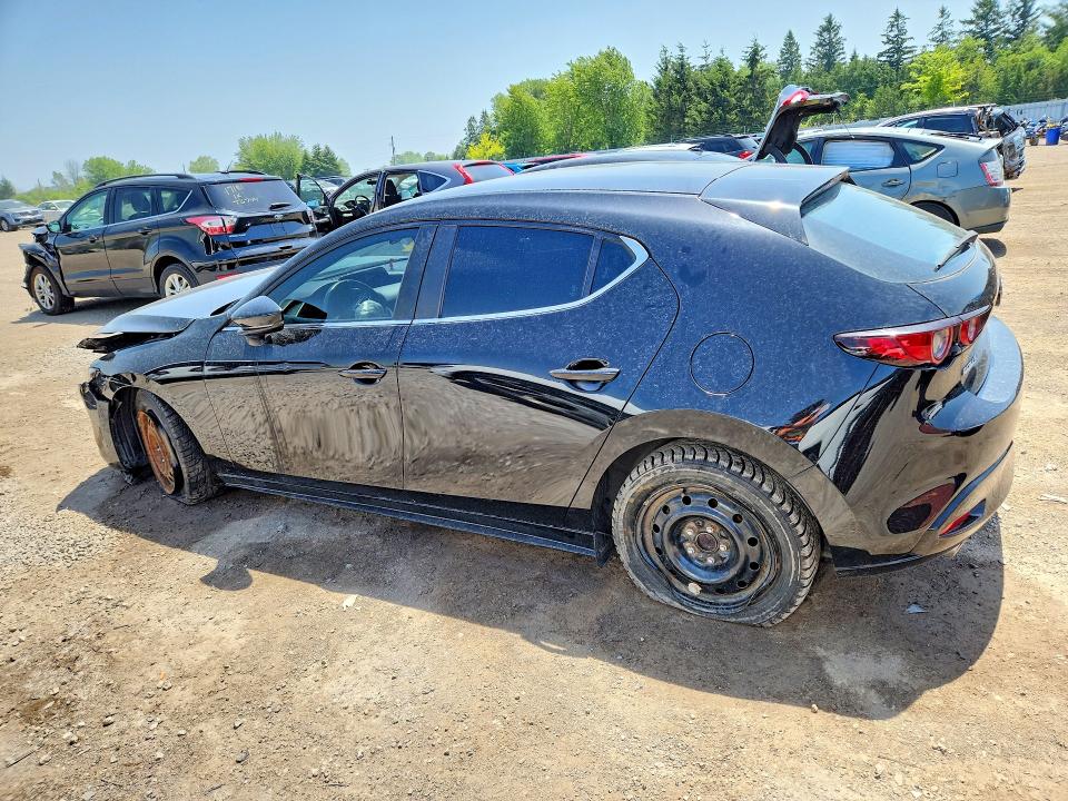 Photo 2 from auction – 2021 MAZDA 3 with VIN JM1BPALL7M1312381