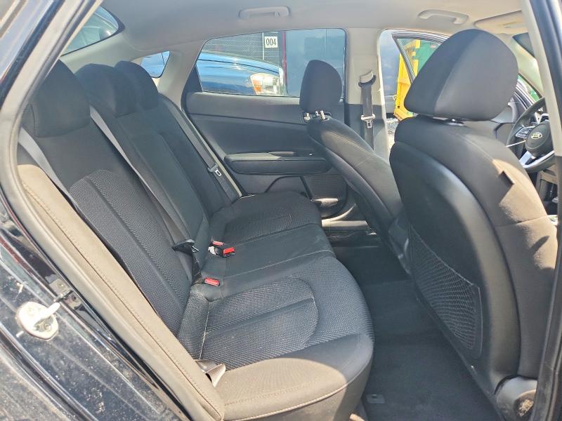 Photo 10 from auction – 2019 KIA OPTIMA with VIN 5XXGT4L32KG312051