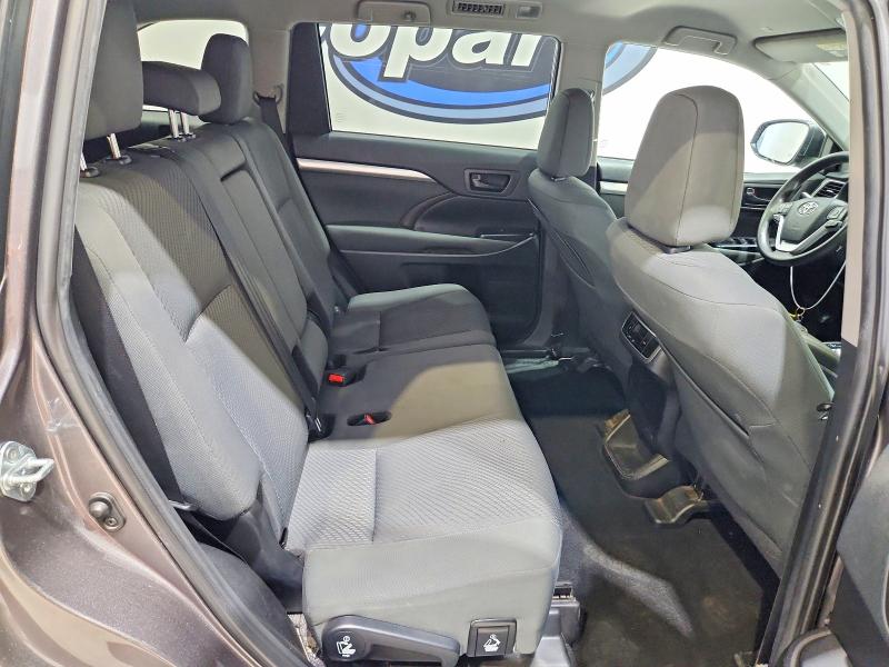 Photo 11 from auction – 2019 TOYOTA HIGHLANDER with VIN 5TDZZRFH3KS327376
