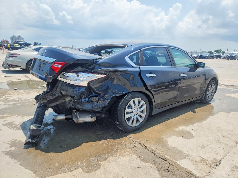 Photo 3 from auction – 2017 NISSAN ALTIMA with VIN 1N4AL3AP4HN366590
