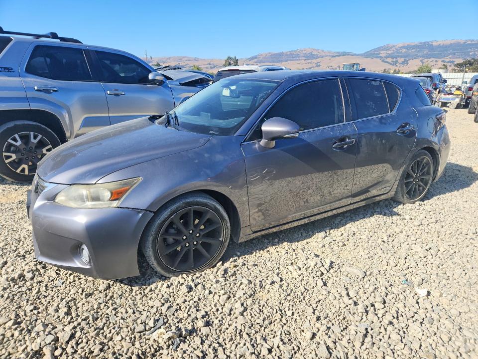 2017 LEXUS CT - Търг №63399416