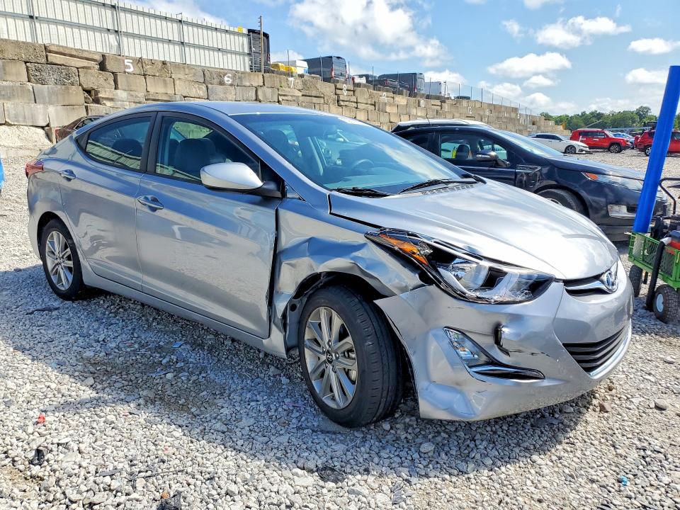 Photo 4 from auction – 2015 HYUNDAI ELANTRA with VIN 5NPDH4AE3FH574504
