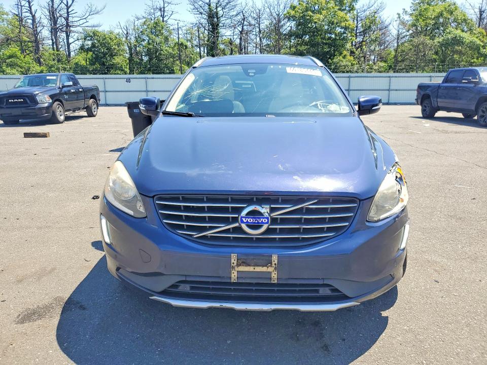 Photo 5 from auction – 2015 VOLVO XC60 with VIN YV4902RK5F2662853