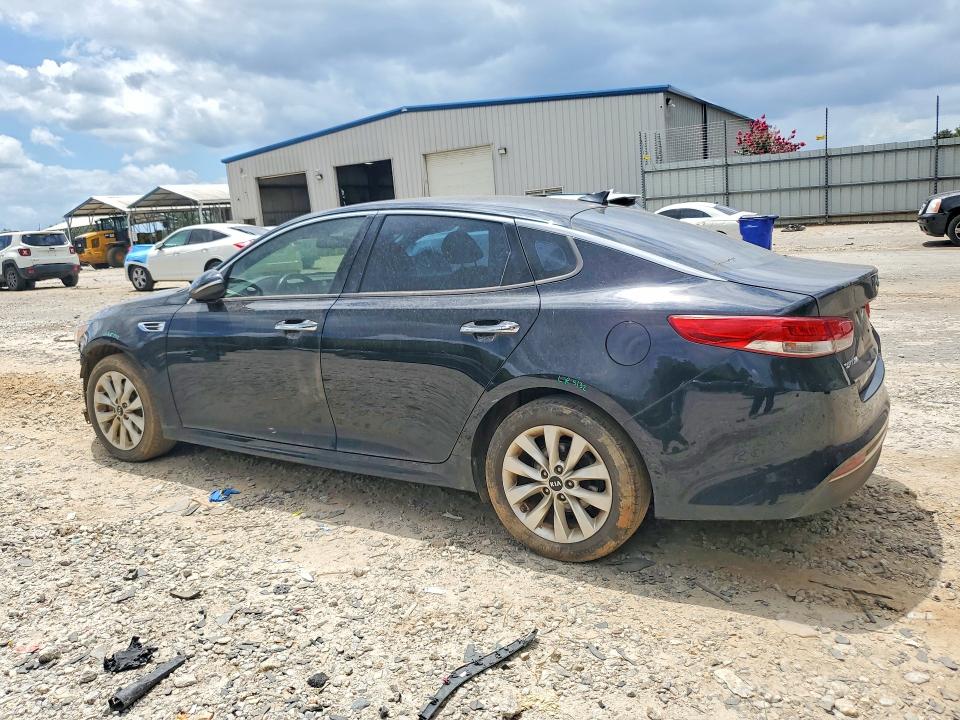 Photo 2 from auction – 2016 KIA OPTIMA with VIN 5XXGU4L30GG109079