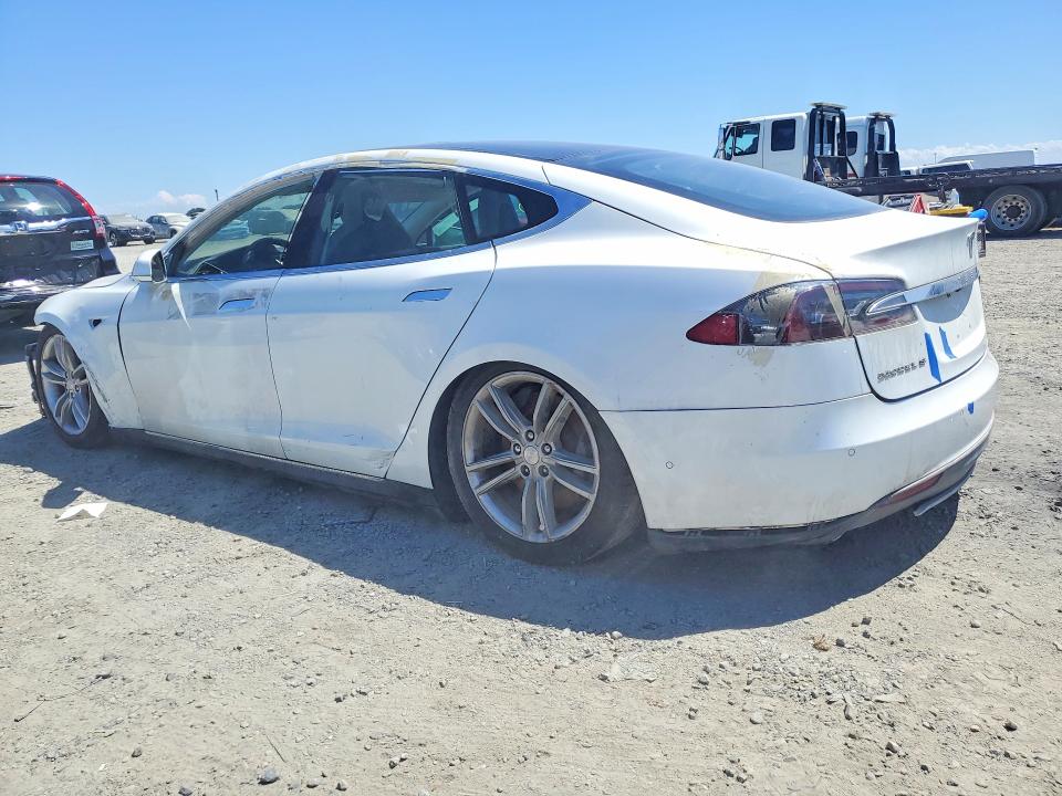 Photo 2 from auction – 2014 TESLA MODEL S with VIN 5YJSA1H11EFP57345