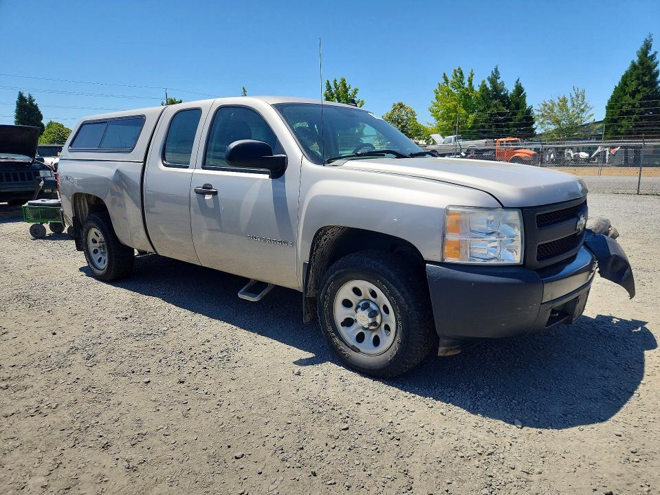 Photo 4 from auction – 2007 CHEVROLET SILVERADO with VIN 1GCEK19C37Z620253