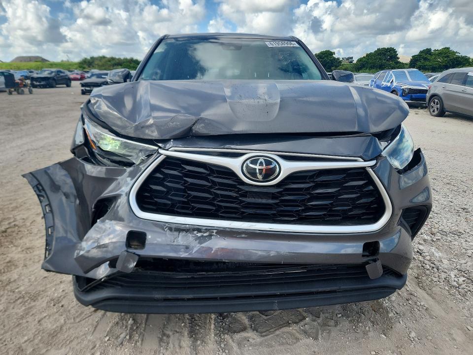 Photo 5 from auction – 2021 TOYOTA HIGHLANDER with VIN 5TDCZRAH4MS517459