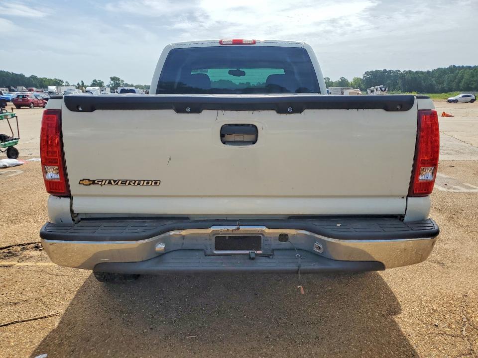 Photo 6 from auction – 2003 CHEVROLET SILVERADO with VIN 2GCEC19V731143151