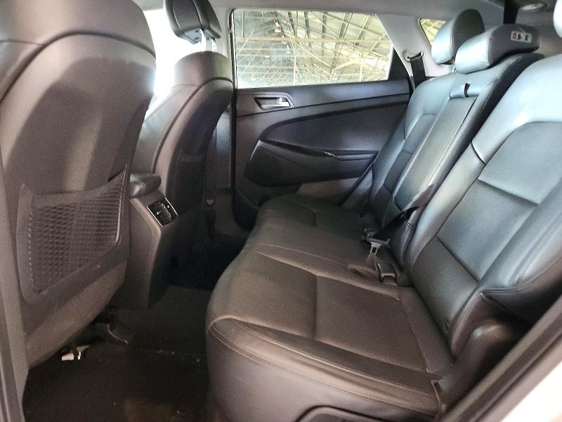 Photo 11 from auction – 2016 HYUNDAI TUCSON with VIN KM8J33A2XGU091869