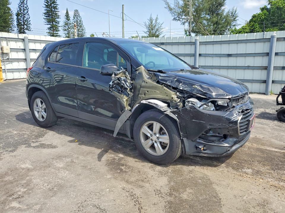 Photo 4 from auction – 2019 CHEVROLET TRAX with VIN 3GNCJKSB9KL354861