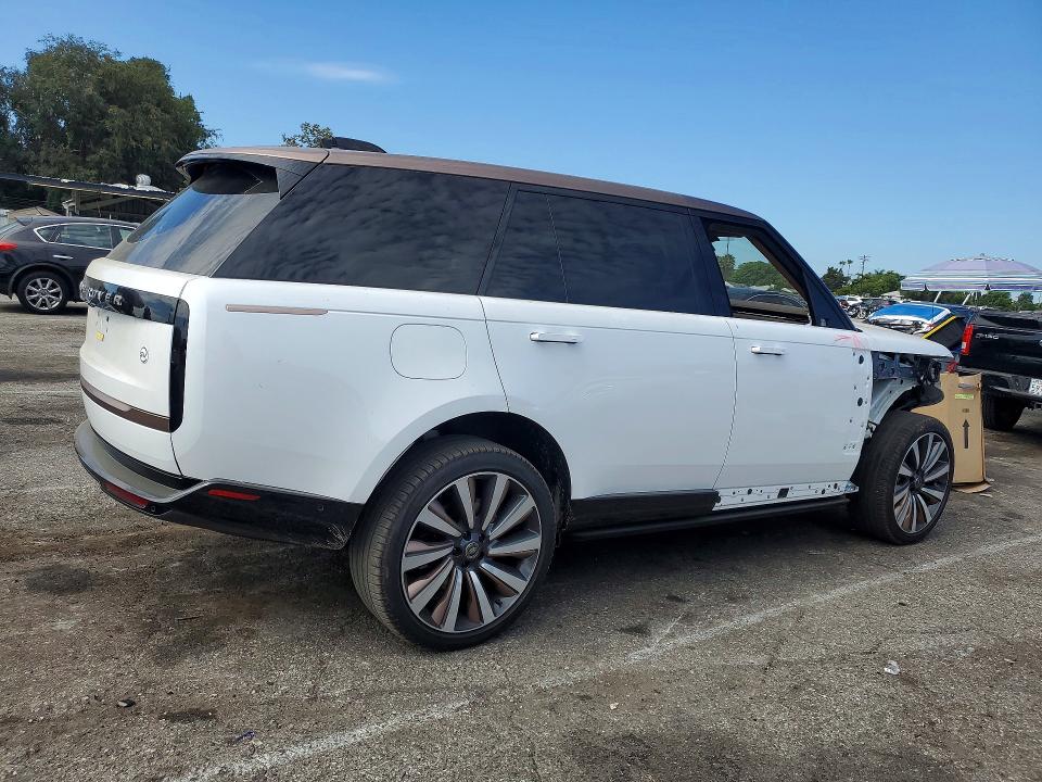 Photo 3 from auction – 2023 LAND ROVER RANGE ROVER with VIN SALKUBE71PA040101