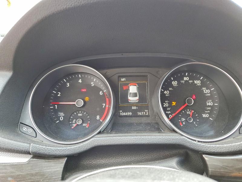 Photo 9 from auction – 2017 VOLKSWAGEN PASSAT with VIN 1VWGT7A33HC025800