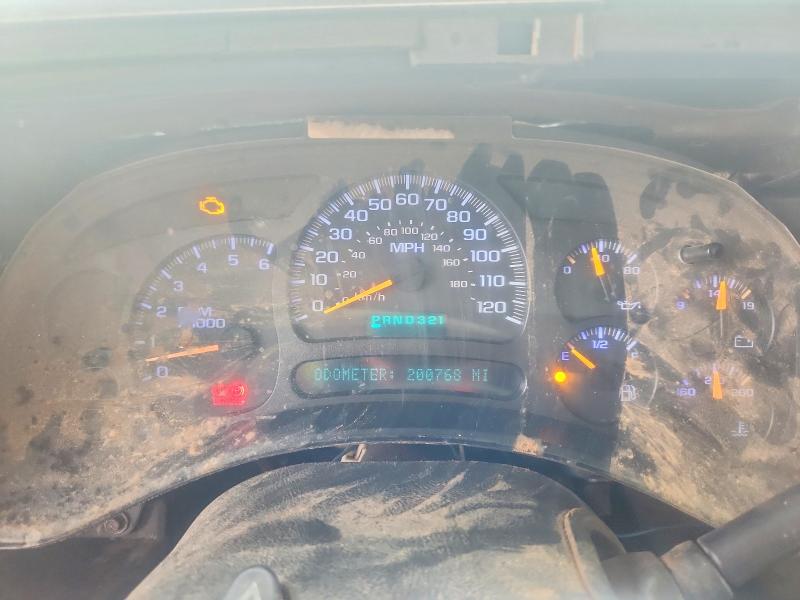 Photo 9 from auction – 2005 CHEVROLET SILVERADO with VIN 2GCEC13T051155622