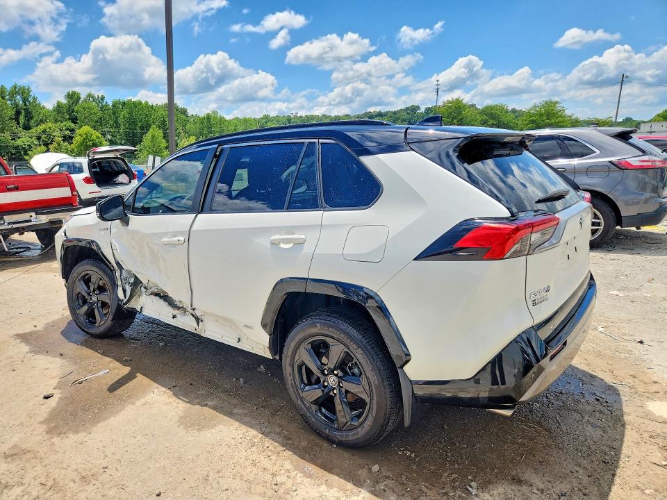 Photo 2 from auction – 2021 TOYOTA RAV4 with VIN 2T3E6RFV7MW006617
