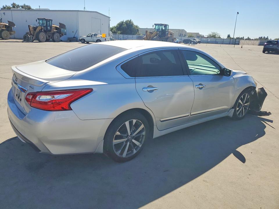Photo 3 from auction – 2016 NISSAN ALTIMA with VIN 1N4AL3AP0GC158989