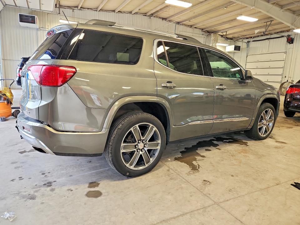 Foto 3 de la subasta – 2017 GMC ACADIA con VIN 1GKKNXLS3HZ250442