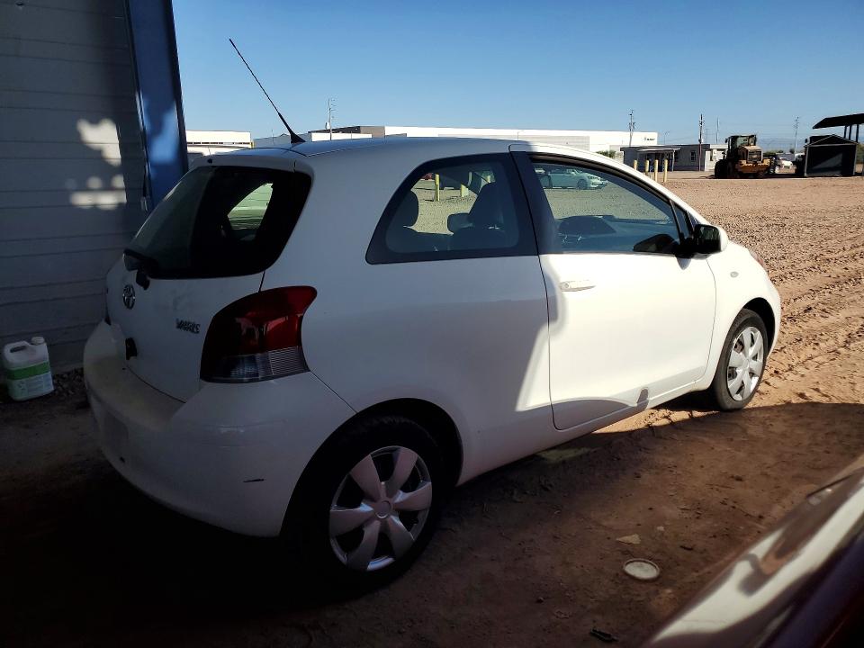 Photo 3 from auction – 2011 TOYOTA YARIS with VIN JTDJT4K39B5341137