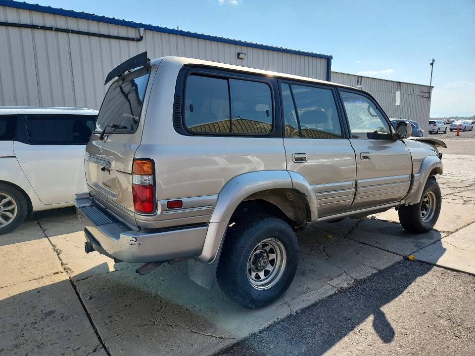 Photo 3 from auction – 1997 LEXUS LX with VIN JT6HJ88J9V0167628