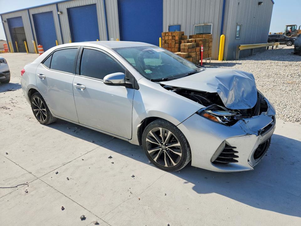 Photo 4 from auction – 2017 TOYOTA COROLLA with VIN 5YFBURHE6HP631385