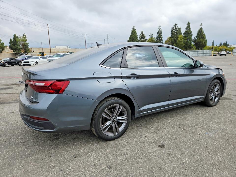 Photo 3 from auction – 2023 VOLKSWAGEN JETTA with VIN 3VW7M7BU8PM012171