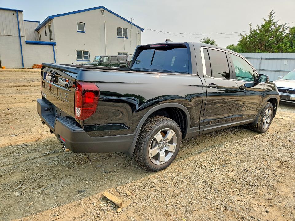 Photo 3 from auction – 2025 HONDA RIDGELINE with VIN 5FPYK3F58SB050500
