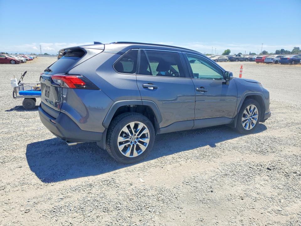 Photo 3 from auction – 2022 TOYOTA RAV4 with VIN 2T3C1RFV8NC173416