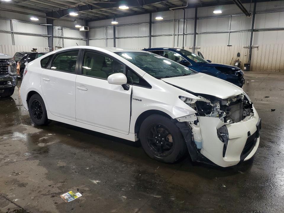 Photo 4 from auction – 2014 TOYOTA PRIUS with VIN JTDKN3DUXE1756140