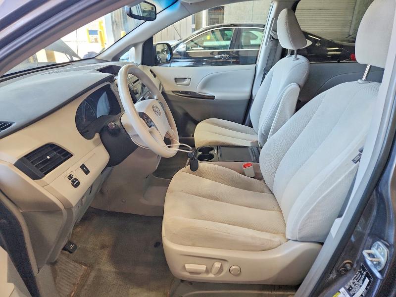 Photo 7 from auction – 2014 TOYOTA SIENNA with VIN 5TDKK3DC8ES485579