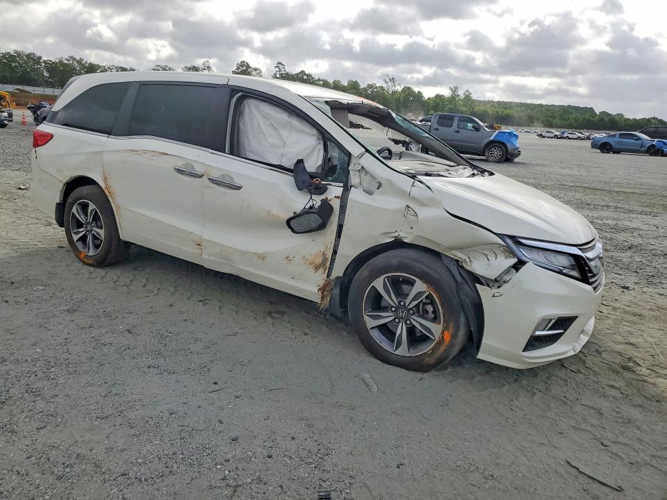 Photo 4 from auction – 2018 HONDA ODYSSEY with VIN 5FNRL6H87JB019448
