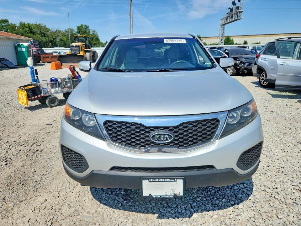 Photo 5 from auction – 2013 KIA SORENTO with VIN 5XYKTDA64DG355991