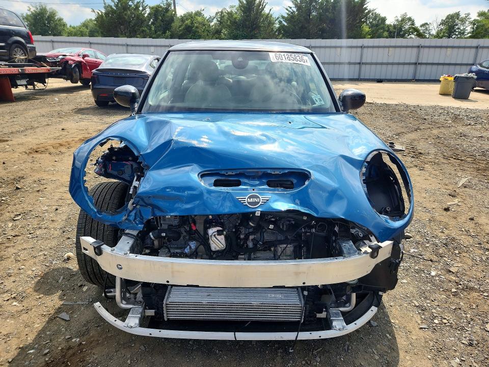 Photo 5 from auction – 2023 MINI COOPER with VIN WMW53DH00P2T76928