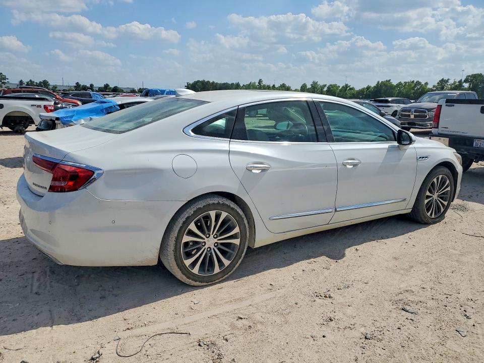 Photo 3 from auction – 2017 BUICK LACROSSE with VIN 1G4ZR5SS3HU124935