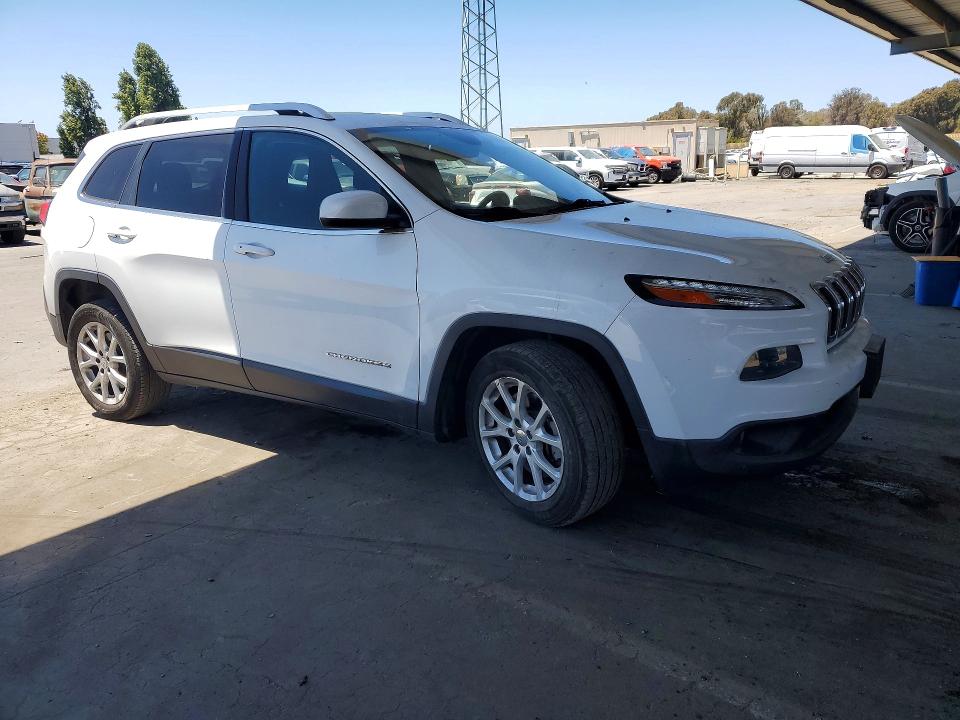 Photo 4 from auction – 2015 JEEP CHEROKEE with VIN 1C4PJLCS6FW580418