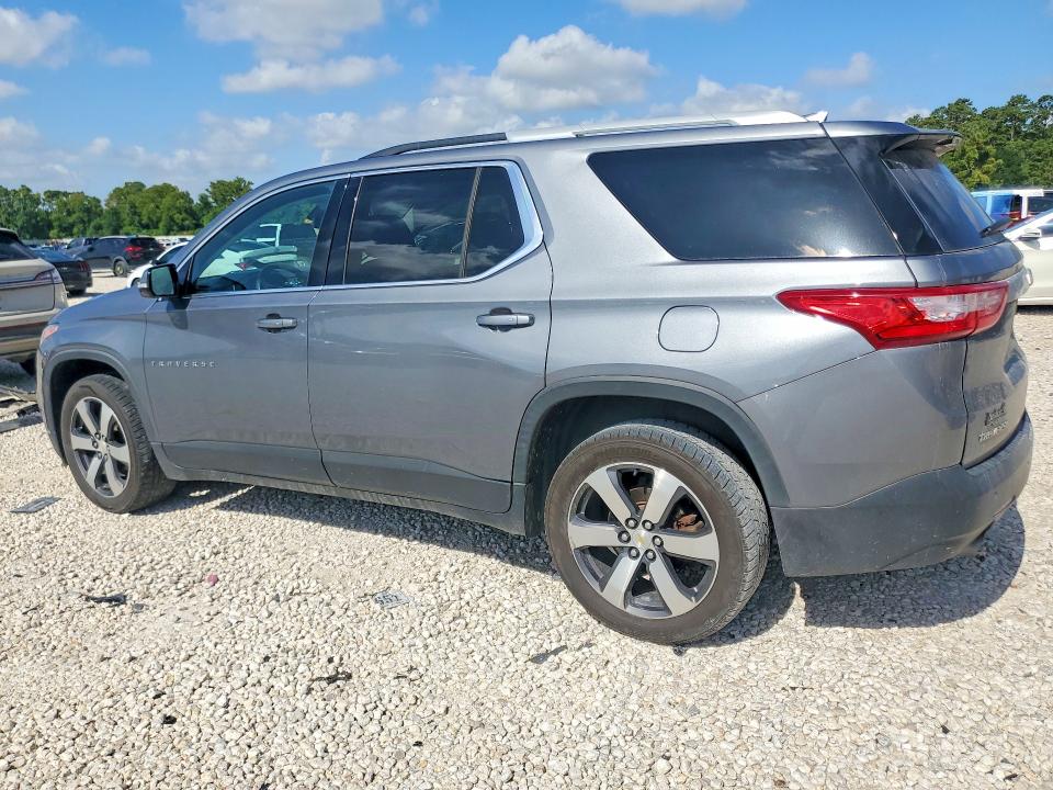 Photo 2 from auction – 2018 CHEVROLET TRAVERSE with VIN 1GNERHKW4JJ214584